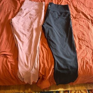 lululemon athletica Kids Leggings in Black and Light Pink